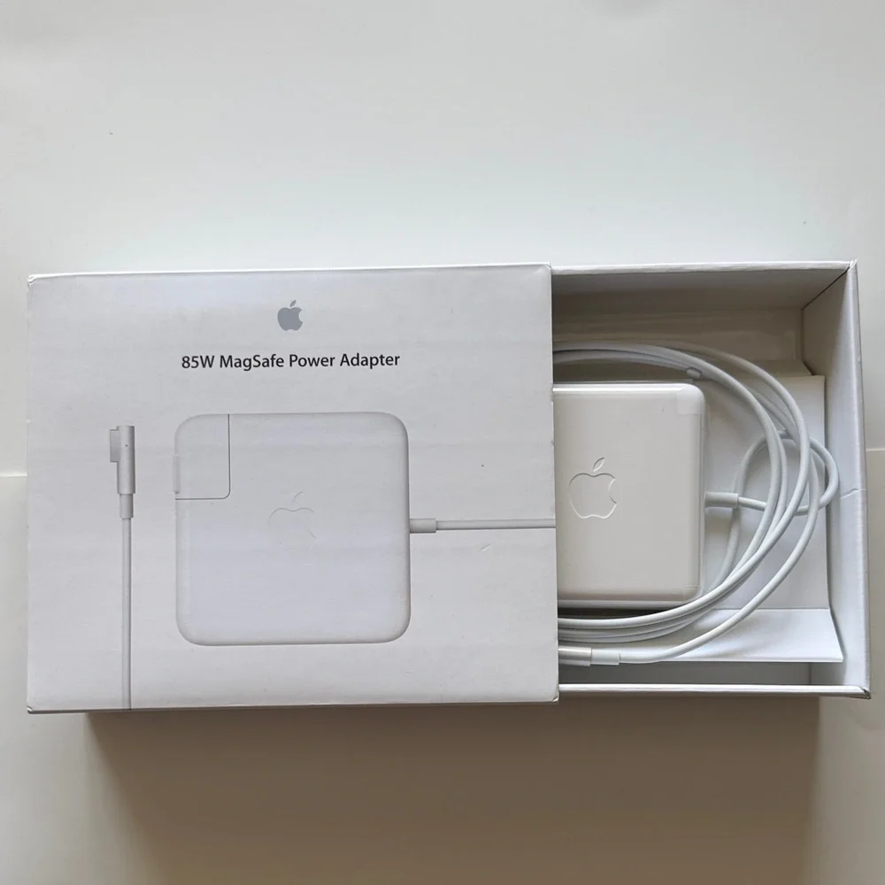 Apple 85W MagSafe Power Adapter - Silver